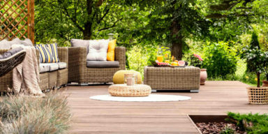 La terrasse extérieure bois : esthétique, peu coûteuse